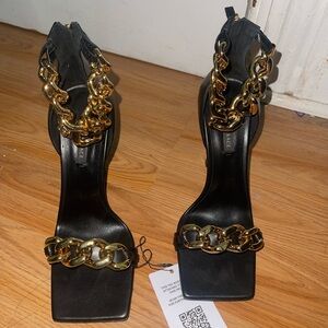 Brand new never work Versace Medusa chain heels.  Size 41